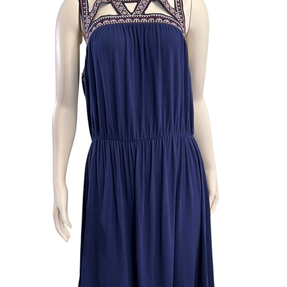 Elegant Navy Blue Sleeveless Dress